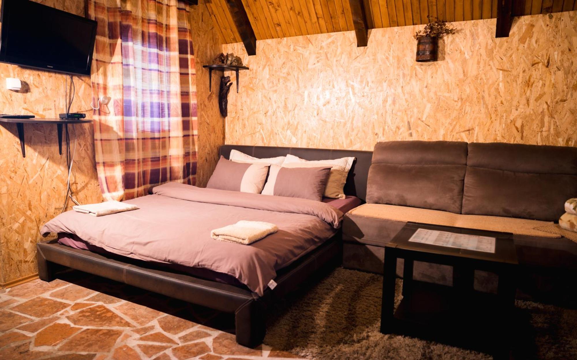 Detached House Milivoje Hotel Poscenje Ngoại thất bức ảnh